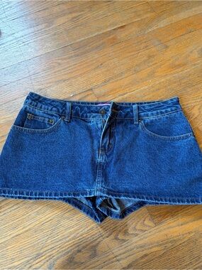 Edikted Camelia Denim Mini Skort